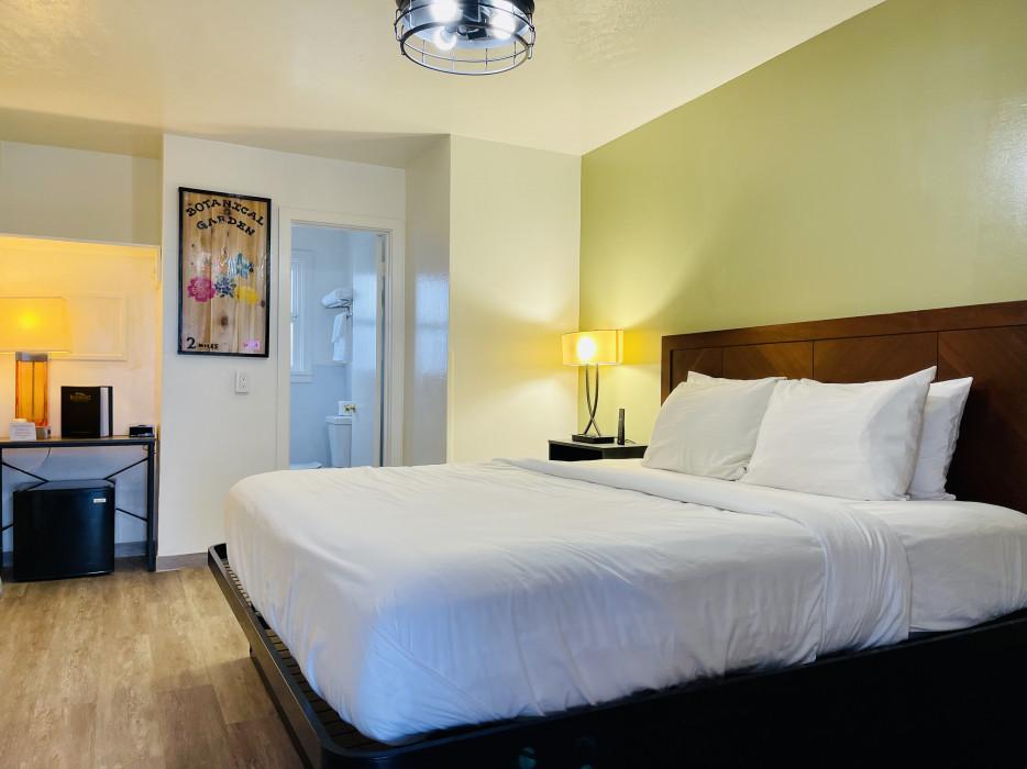 Baymont By Wyndham Bragg Motel Fort Bragg
